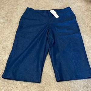 Alfred Dunner Classic Capris, New with Tags!